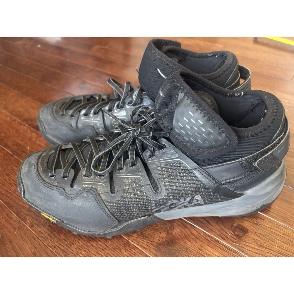 Hoka One One Sky Arkali Hiking Shoes Mens 10.5 Black Reflective Vibram